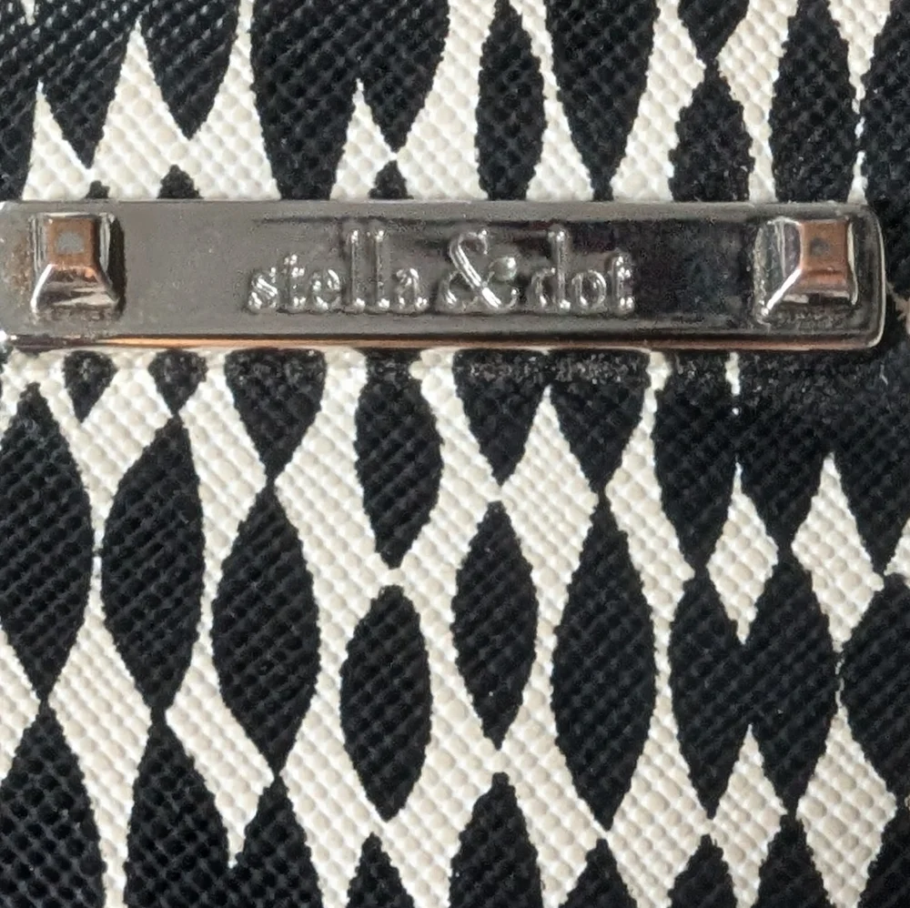 Stella & DOT PADDED LAPTOP CASE